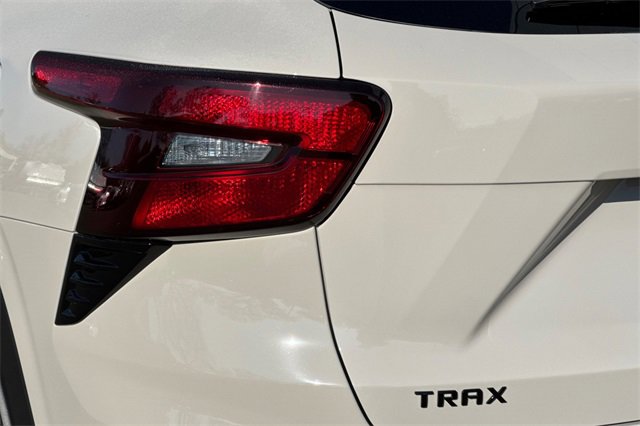 New 2026 Chevrolet Trax RS w/ Sunroof Package image 35