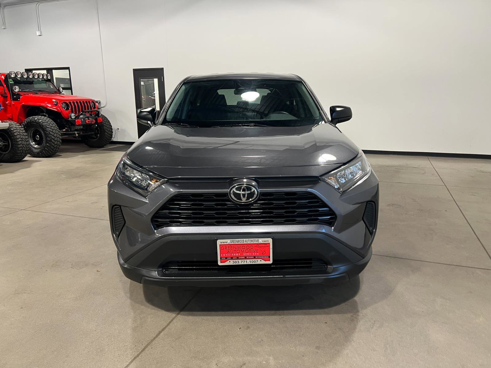 Used 2022 Toyota RAV4 LE AWD/4WD image 8