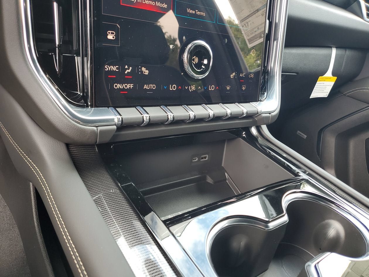 New 2026 GMC Yukon XL Elevation RWD image 23
