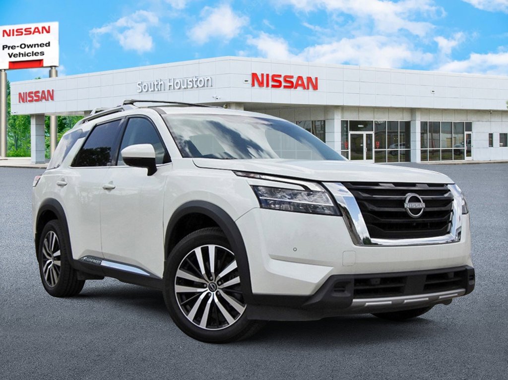 Used 2023 Nissan Pathfinder Platinum