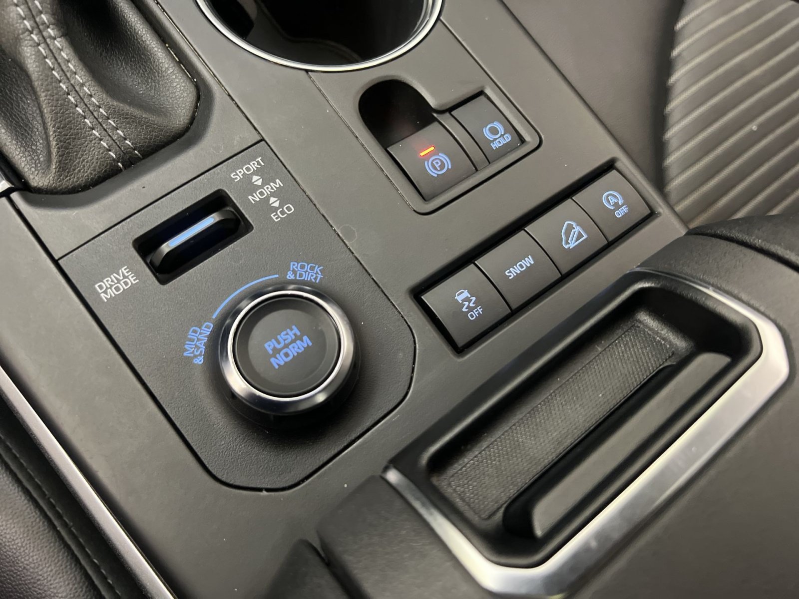 Used 2022 Toyota Highlander XSE AWD/4WD image 33