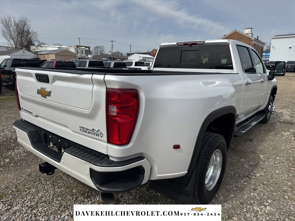 Used 2022 Chevrolet Silverado 3500 High Country w/ Safety Package II image 5