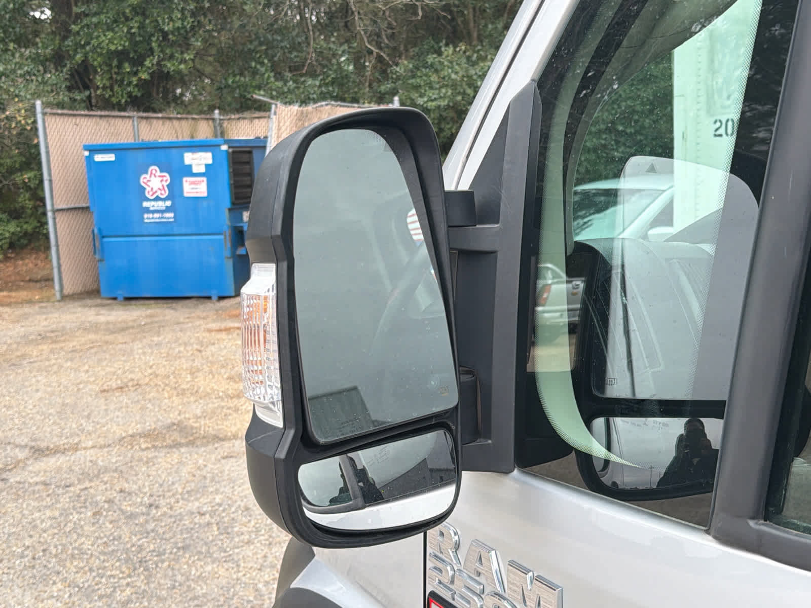 Used 2021 RAM ProMaster 2500 w/ Convenience Group FWD image 12