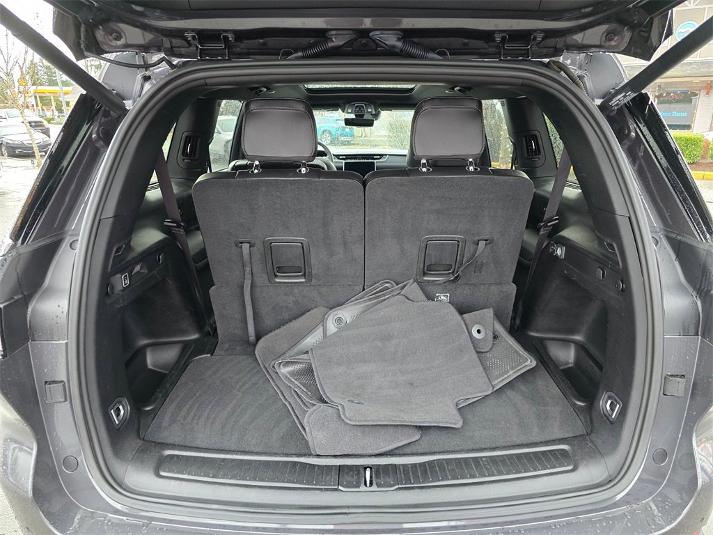 Used 2024 Jeep Grand Cherokee L Limited w/ Luxury Tech Group II image 18