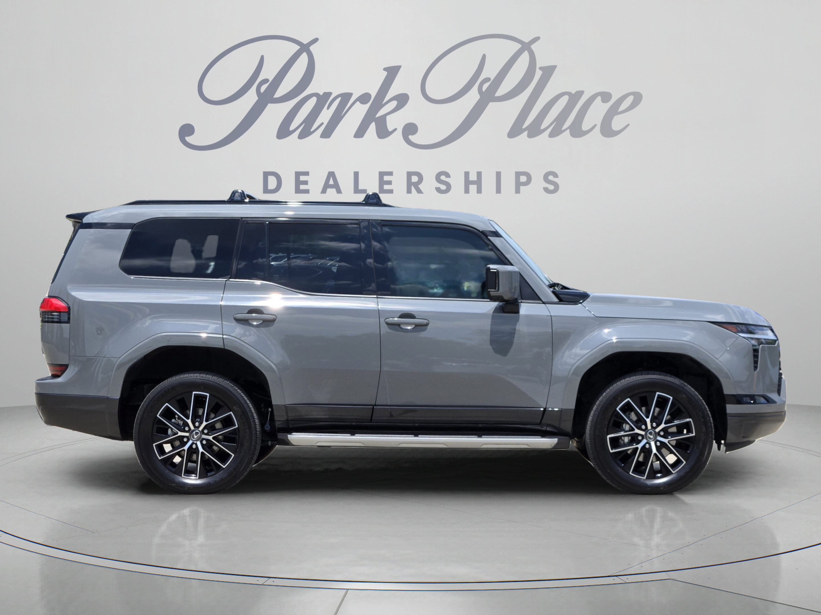 Used 2024 Lexus GX 550 w/ Cold Area Package AWD/4WD image 6