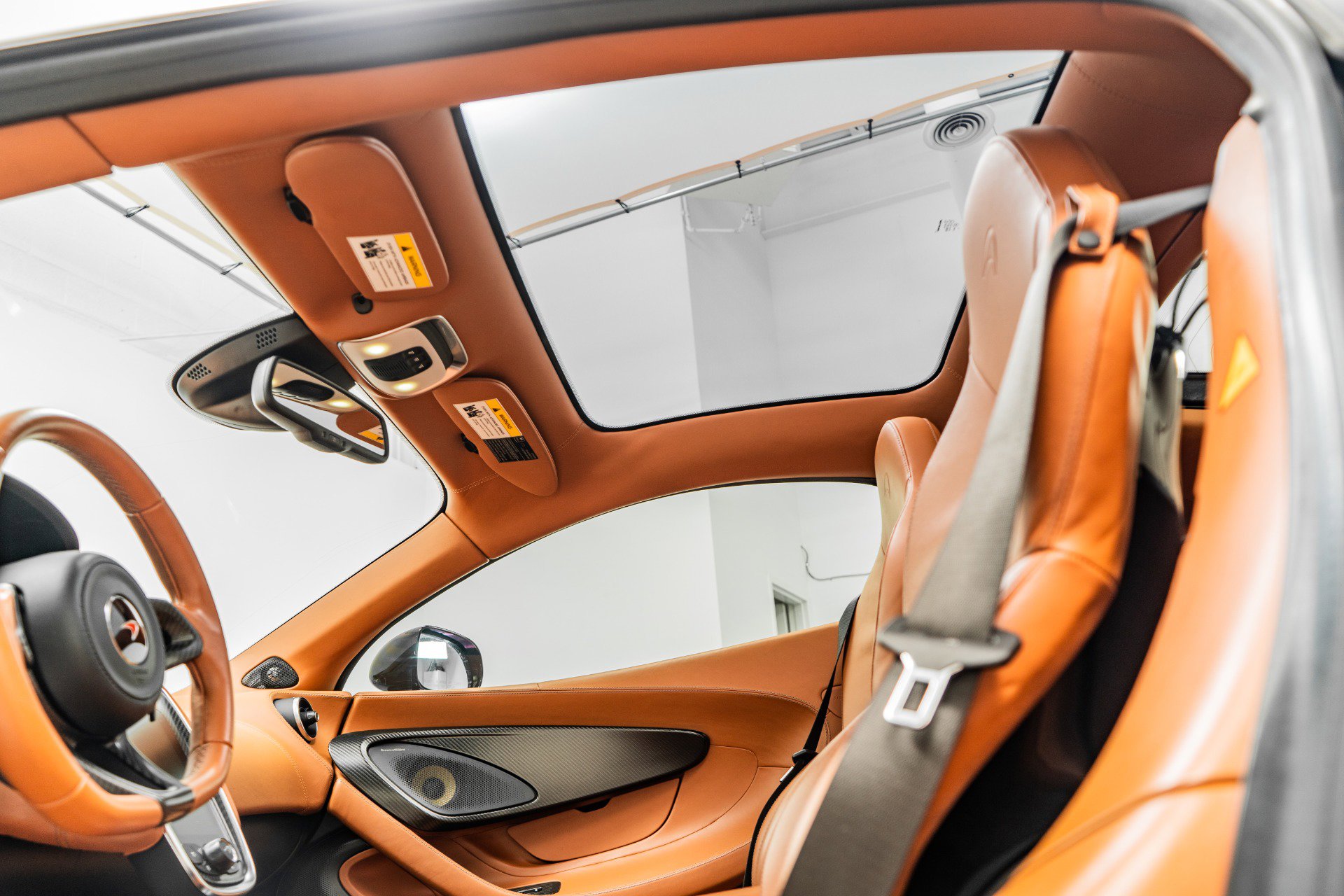 Used 2017 McLaren 570S image 18