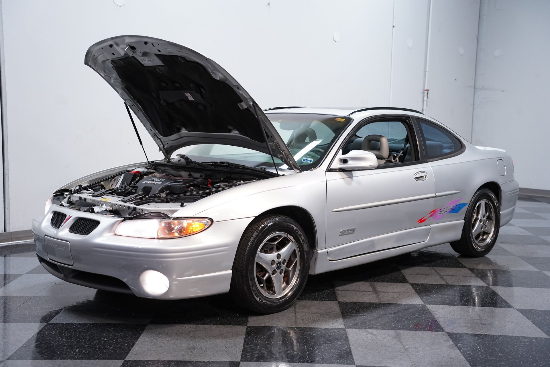 Used 2000 Pontiac Grand Prix GTP w/ Opt Pkg FWD image 25