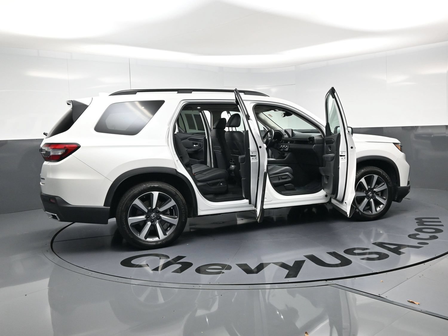 Used 2023 Honda Pilot Touring image 27