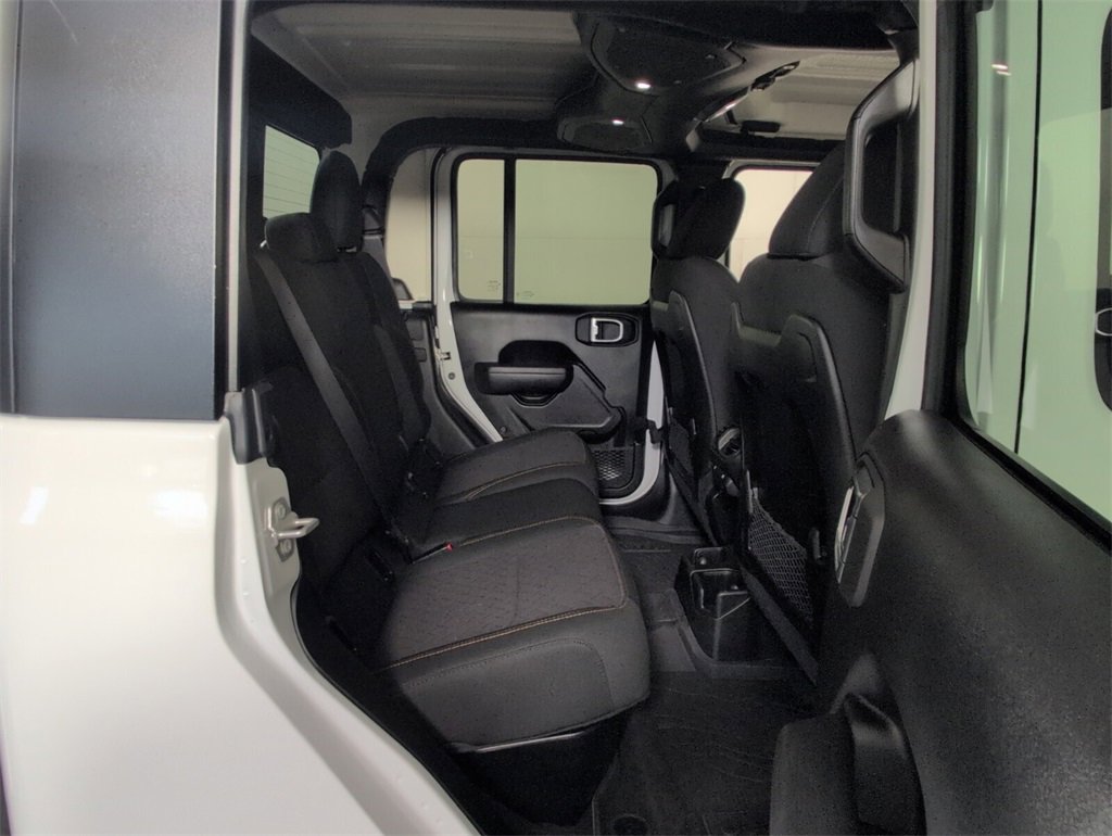 Certified 2024 Jeep Gladiator Mojave w/ Technology Group image 12