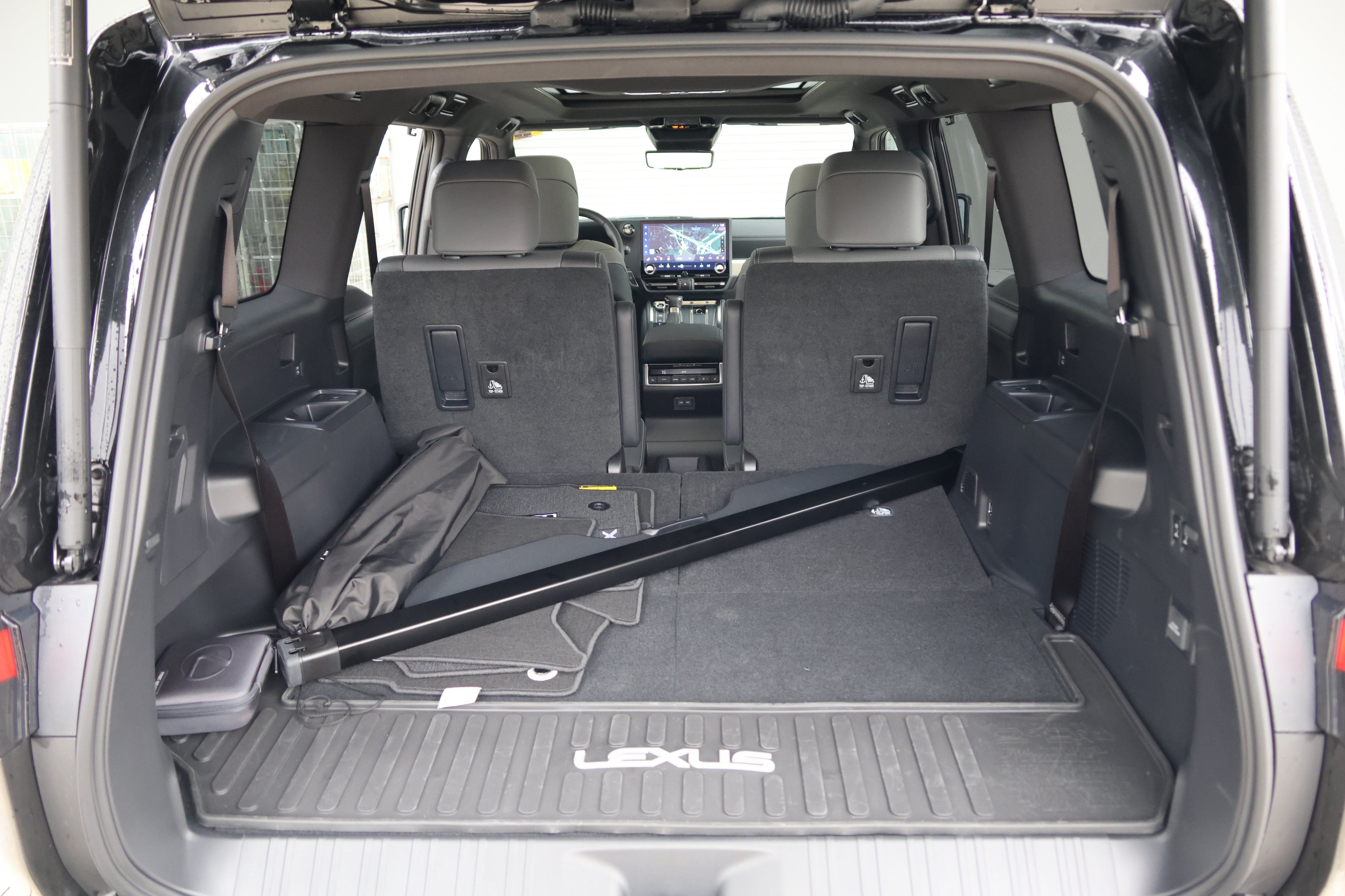 Used 2026 Lexus GX 550 w/ Cold Area Package AWD/4WD image 40