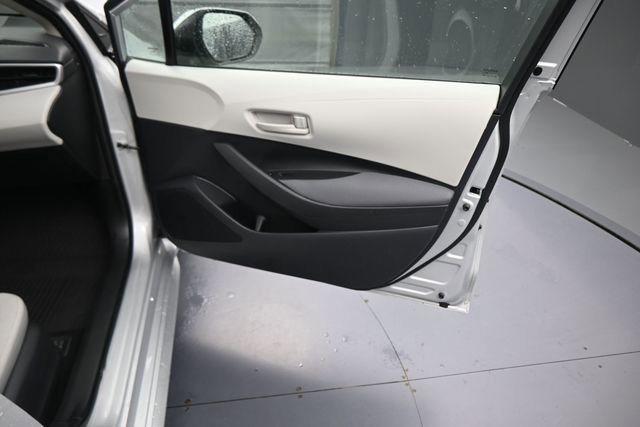Used 2024 Toyota Corolla LE w/ LE Premium Package FWD image 23