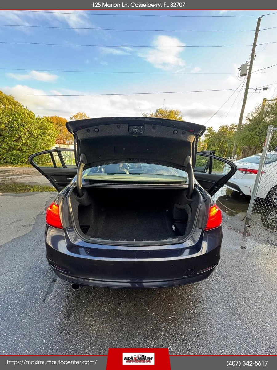 Used 2016 BMW 320i Sedan RWD image 17