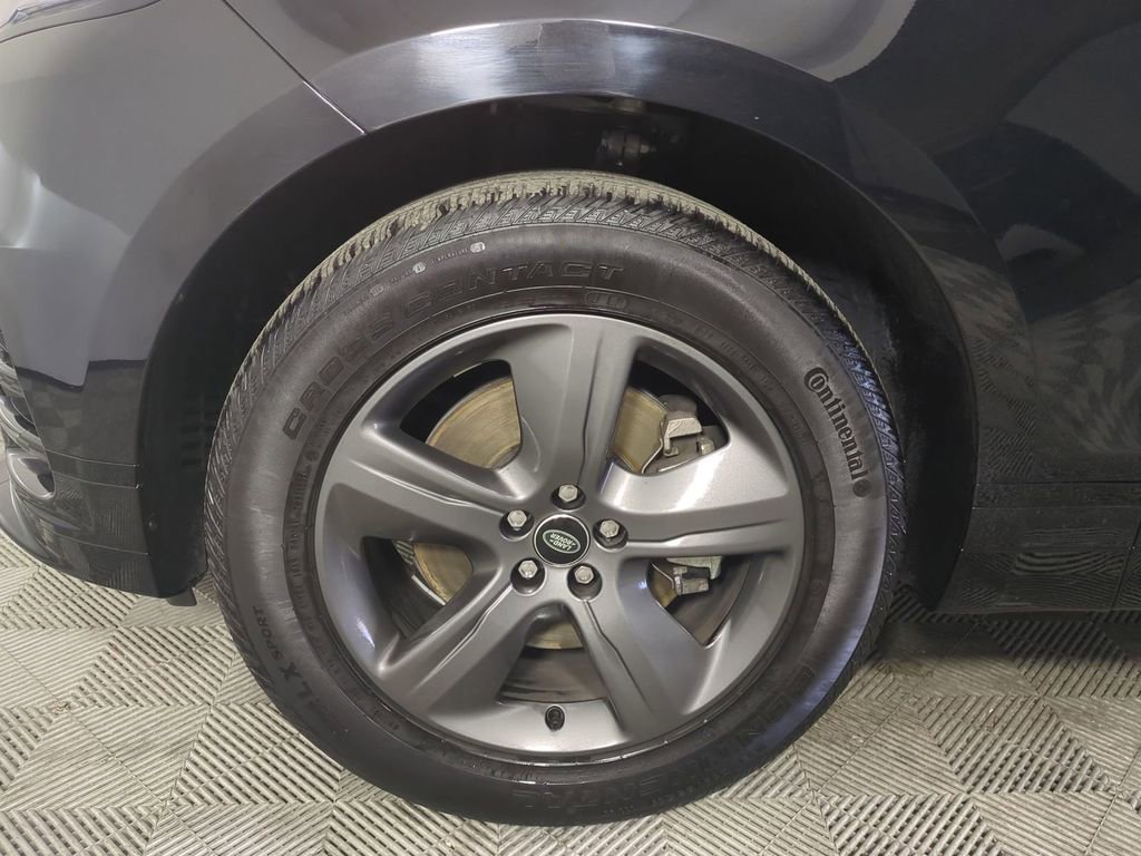 Used 2025 Land Rover Range Rover Velar Dynamic SE image 11