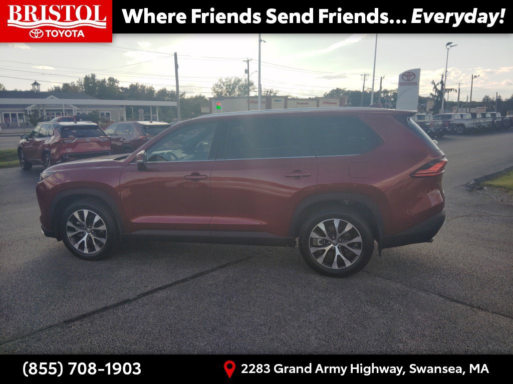 Used 2024 Toyota Grand Highlander AWD Hybrid image 4