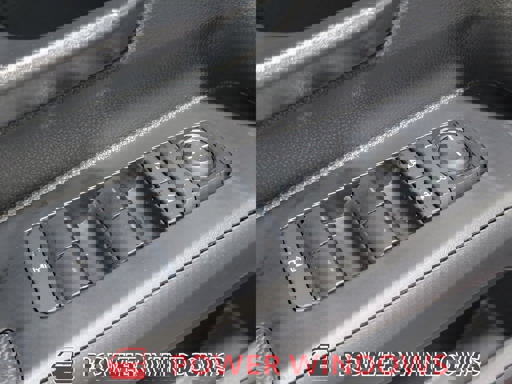 Certified 2025 Toyota Tacoma SR5 image 26