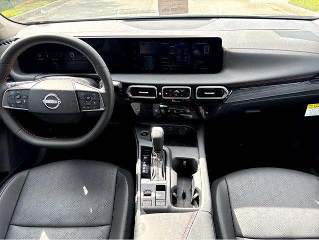 New 2026 Nissan Sentra SR w/ SR Premium Package FWD image 4