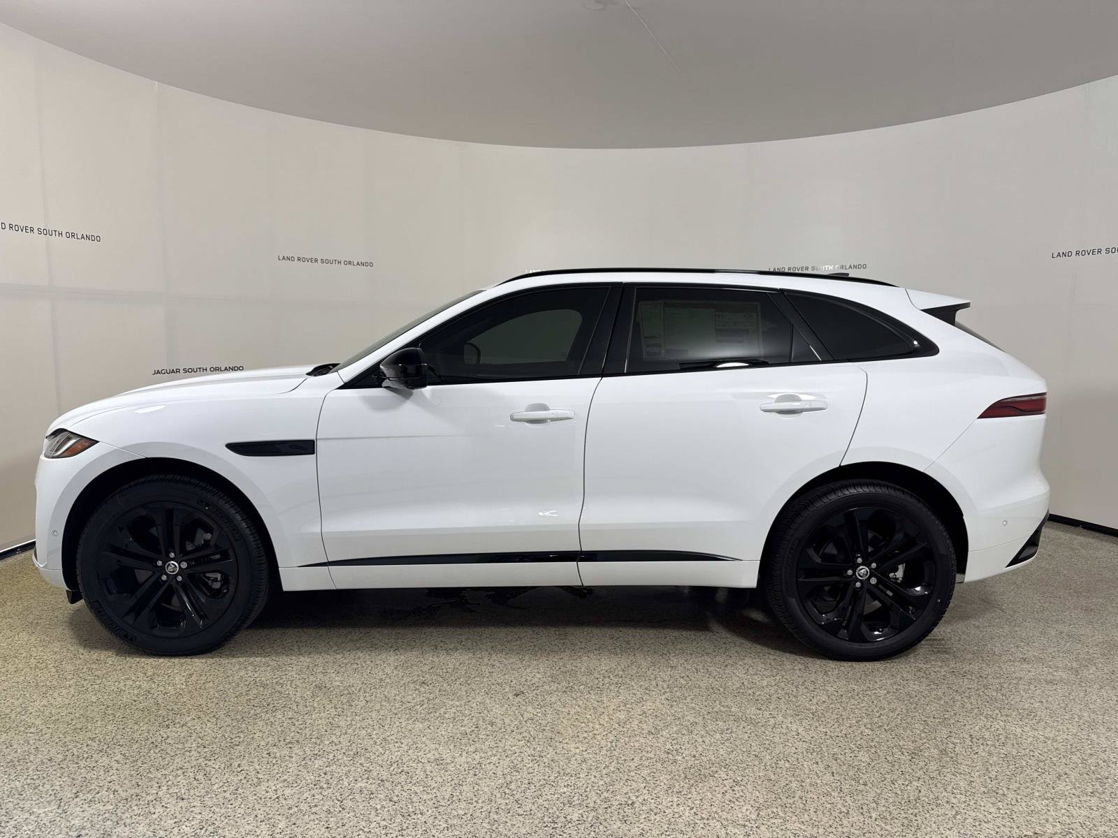 New 2026 Jaguar F-PACE R-Dynamic S AWD/4WD image 2