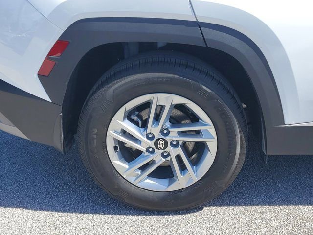 Certified 2026 Hyundai Tucson SE image 5