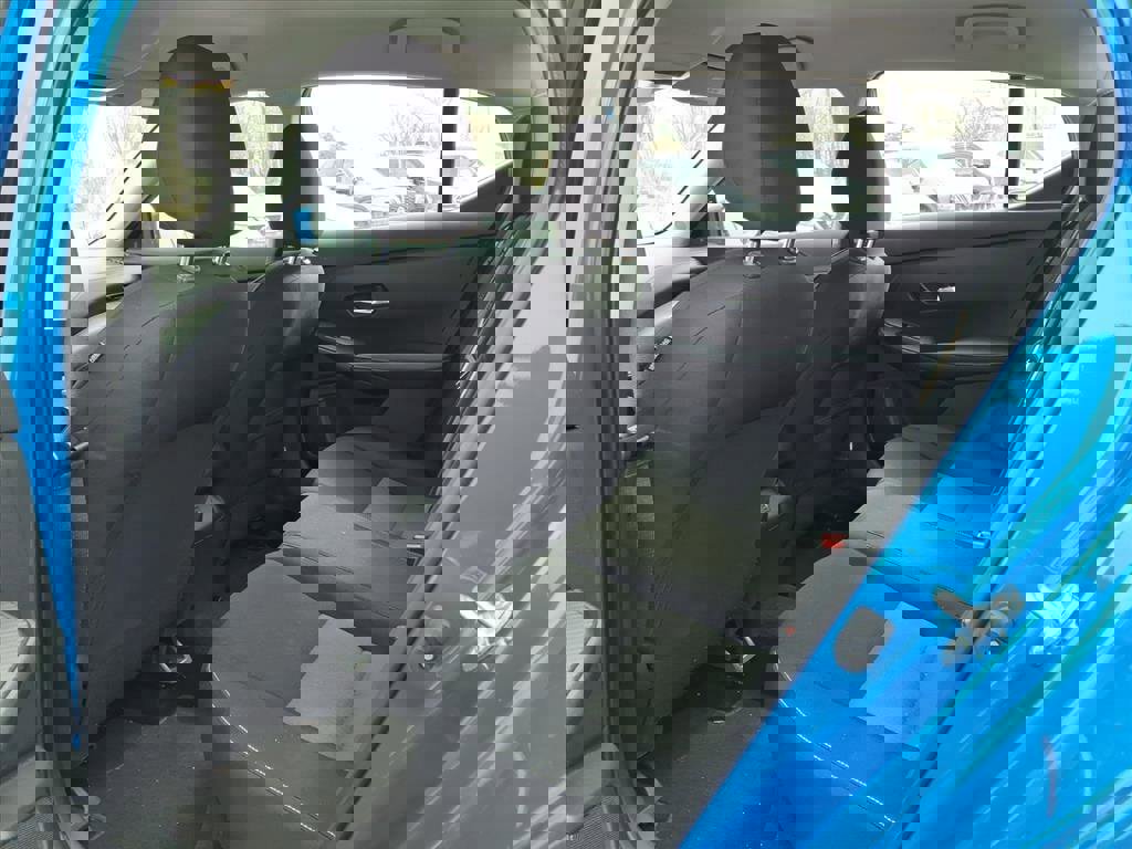 Used 2021 Nissan Sentra SV image 5