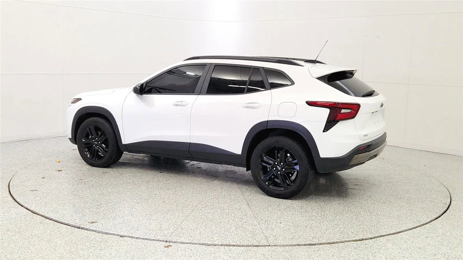 Used 2025 Chevrolet Trax ACTIV w/ Sunroof Package image 5