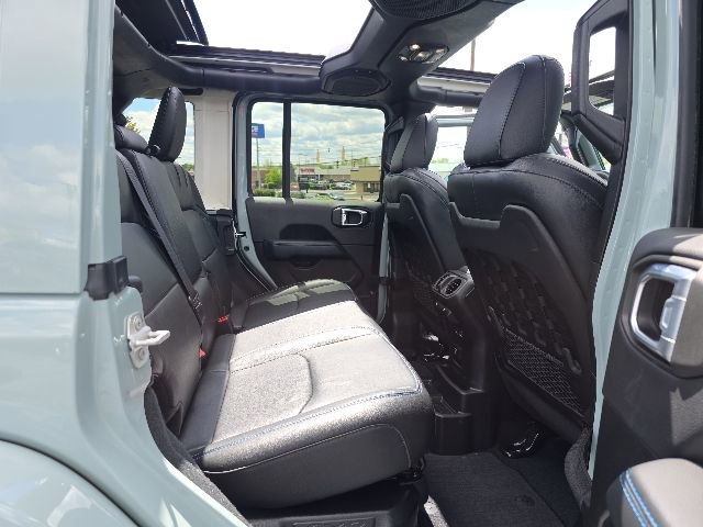 Used 2023 Jeep Wrangler Unlimited Rubicon 4xe w/ Steel Bumper Group AWD/4WD image 53