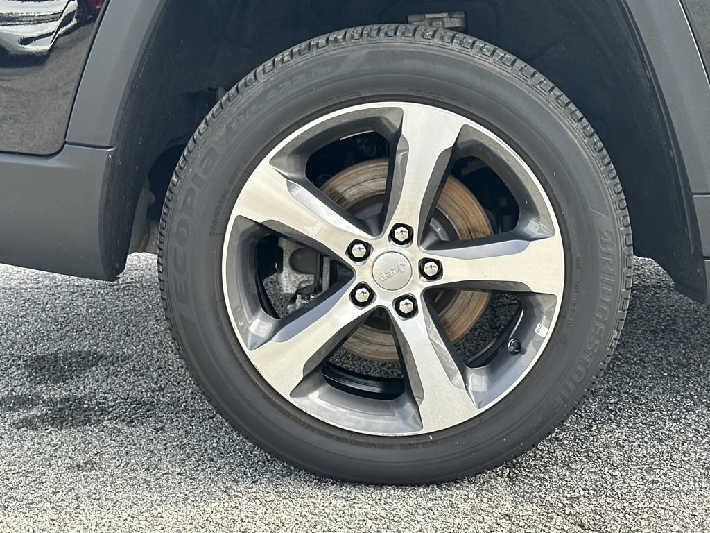 Used 2023 Jeep Grand Cherokee L Limited w/ Rear Seat Video Group I image 18