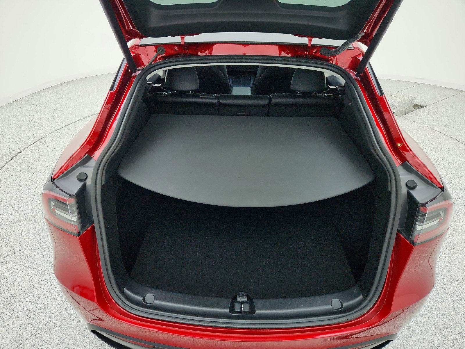 Used 2024 Tesla Model Y Performance image 28