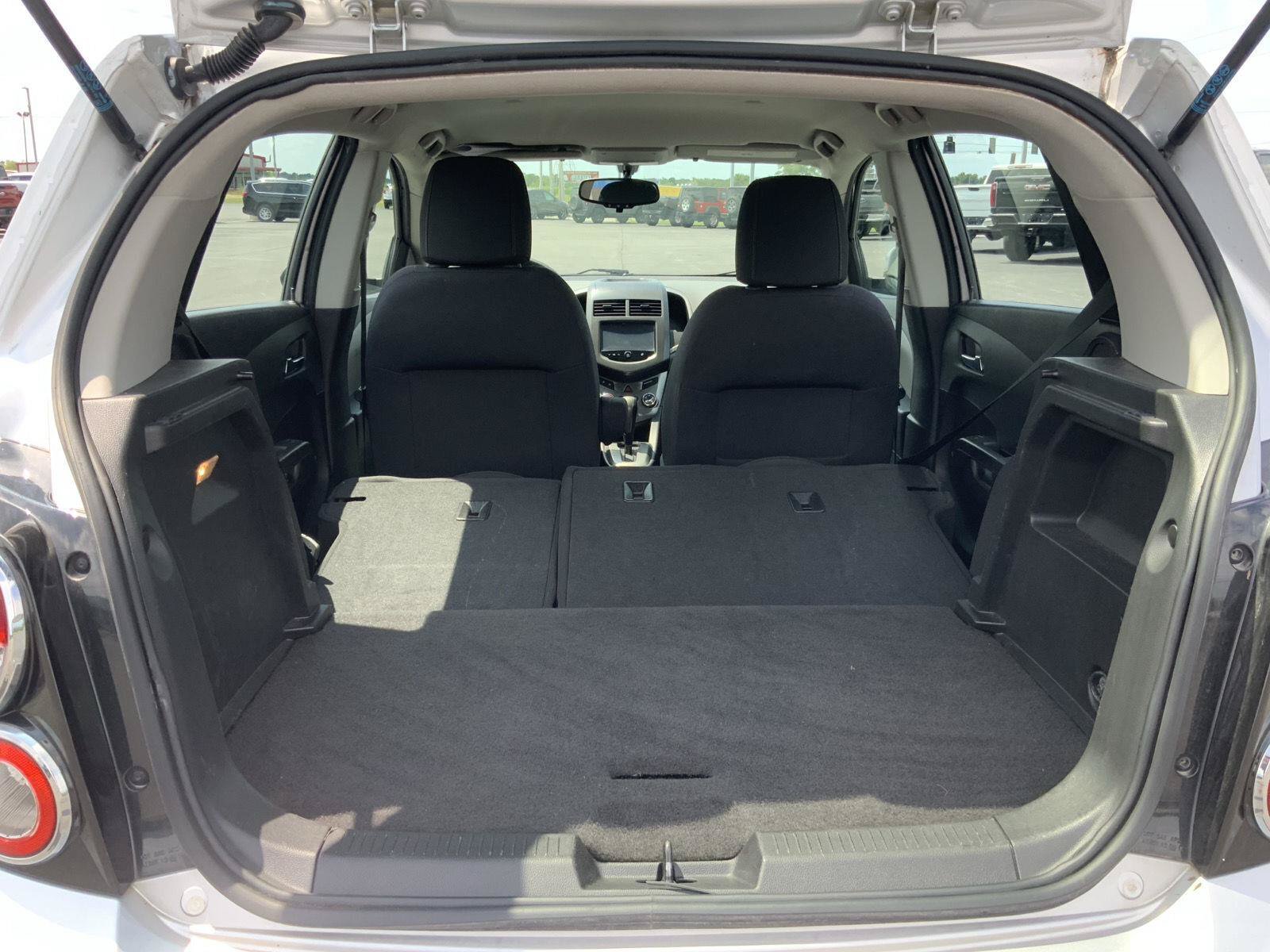 Used 2015 Chevrolet Sonic LT FWD image 11