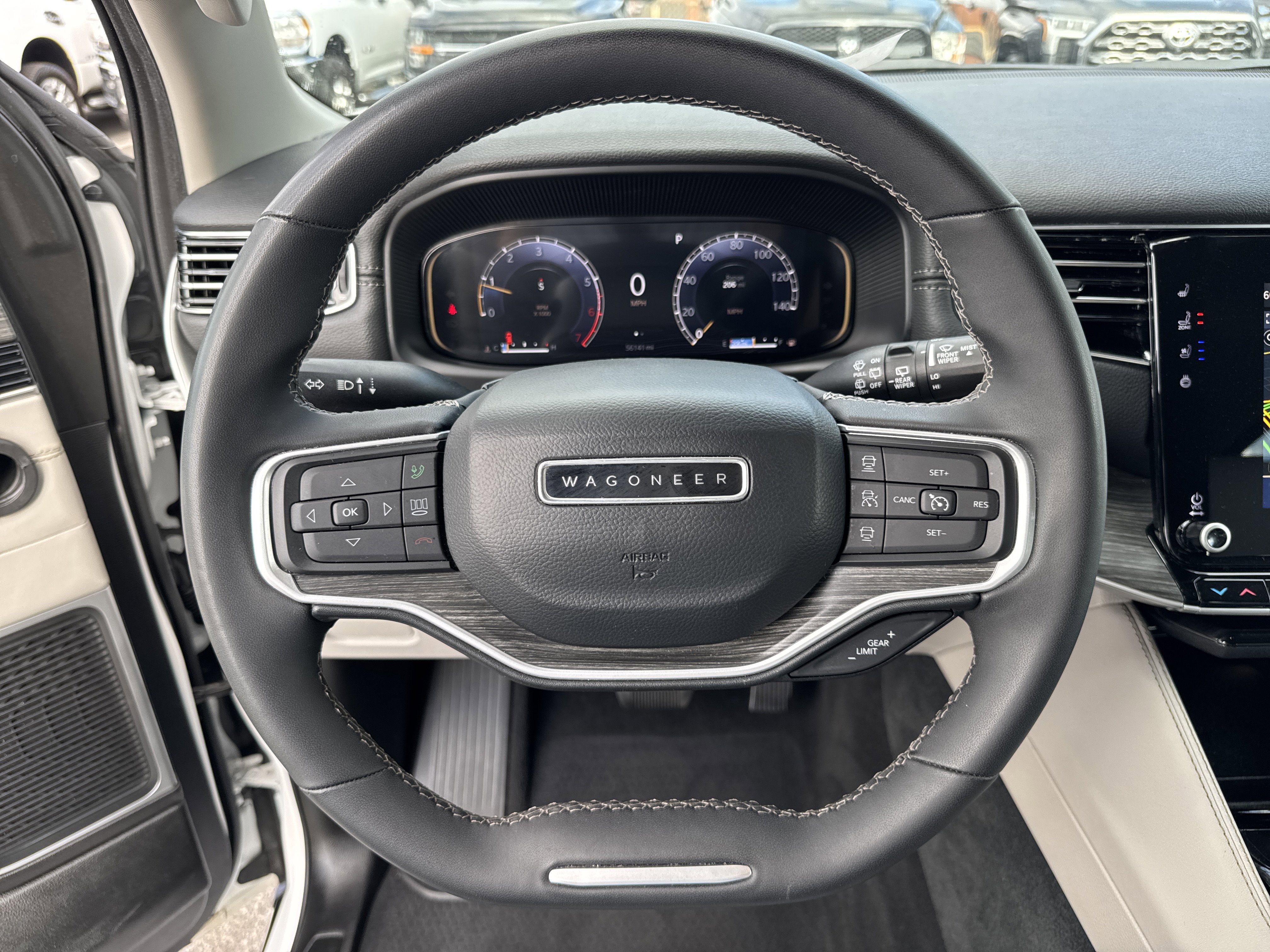 Used 2024 Jeep Wagoneer Series II w/ Flexible Seating Group image 27