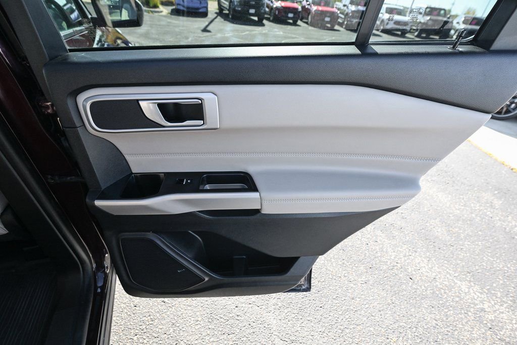 Certified 2023 Ford Explorer XLT w/ Equipment Group 202A image 31