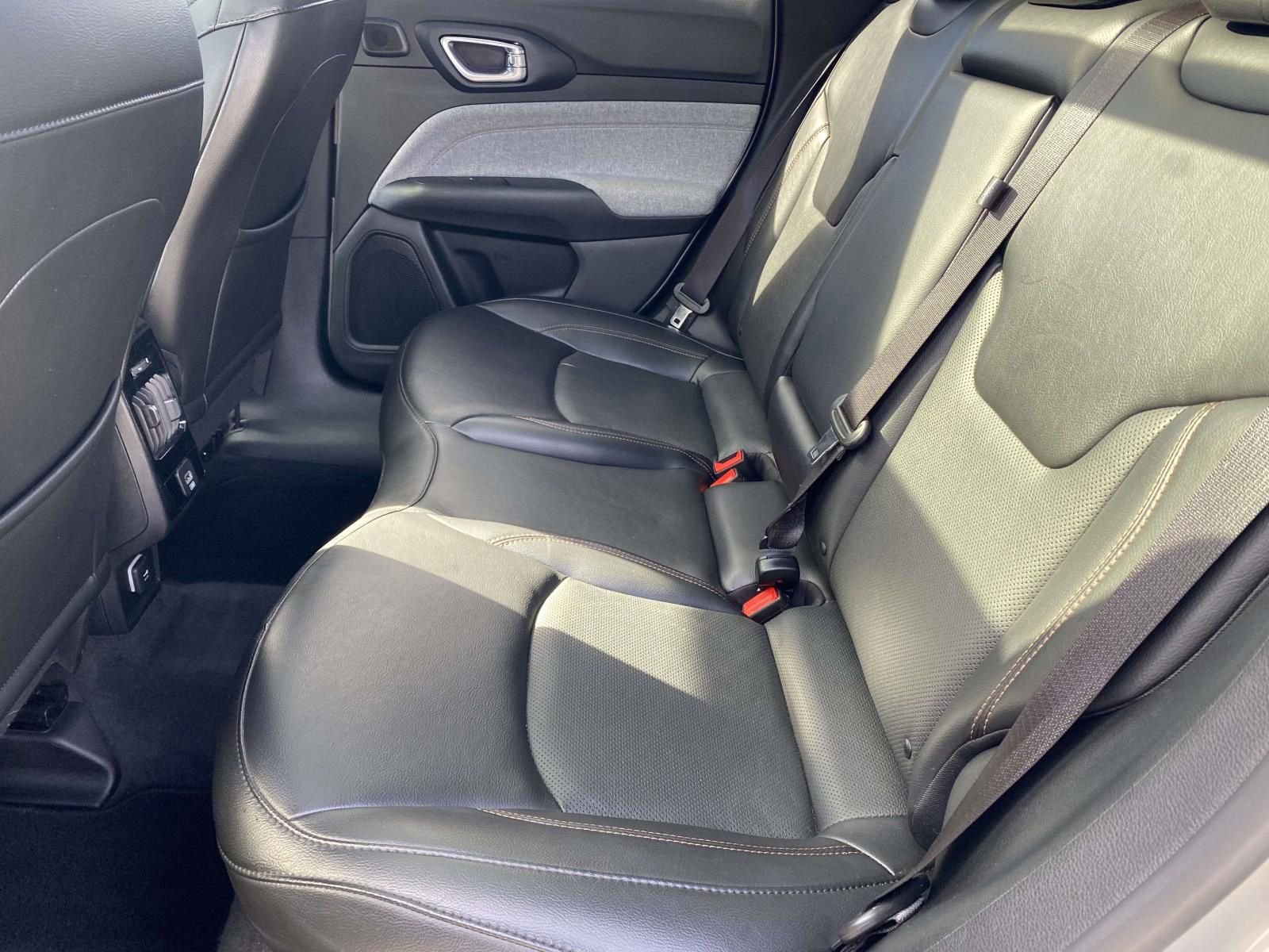 Used 2023 Jeep Compass Latitude w/ Sun and Sound Group image 11