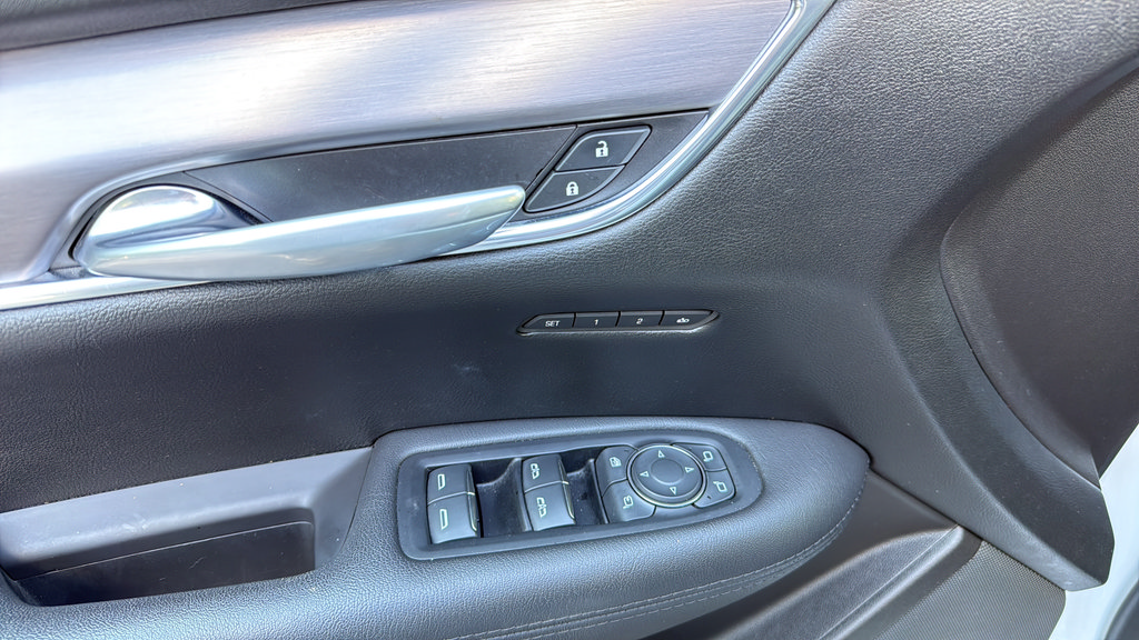 Used 2019 Cadillac XT5 Luxury AWD/4WD image 18