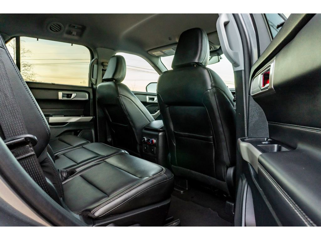 Used 2024 Ford Explorer Limited image 17