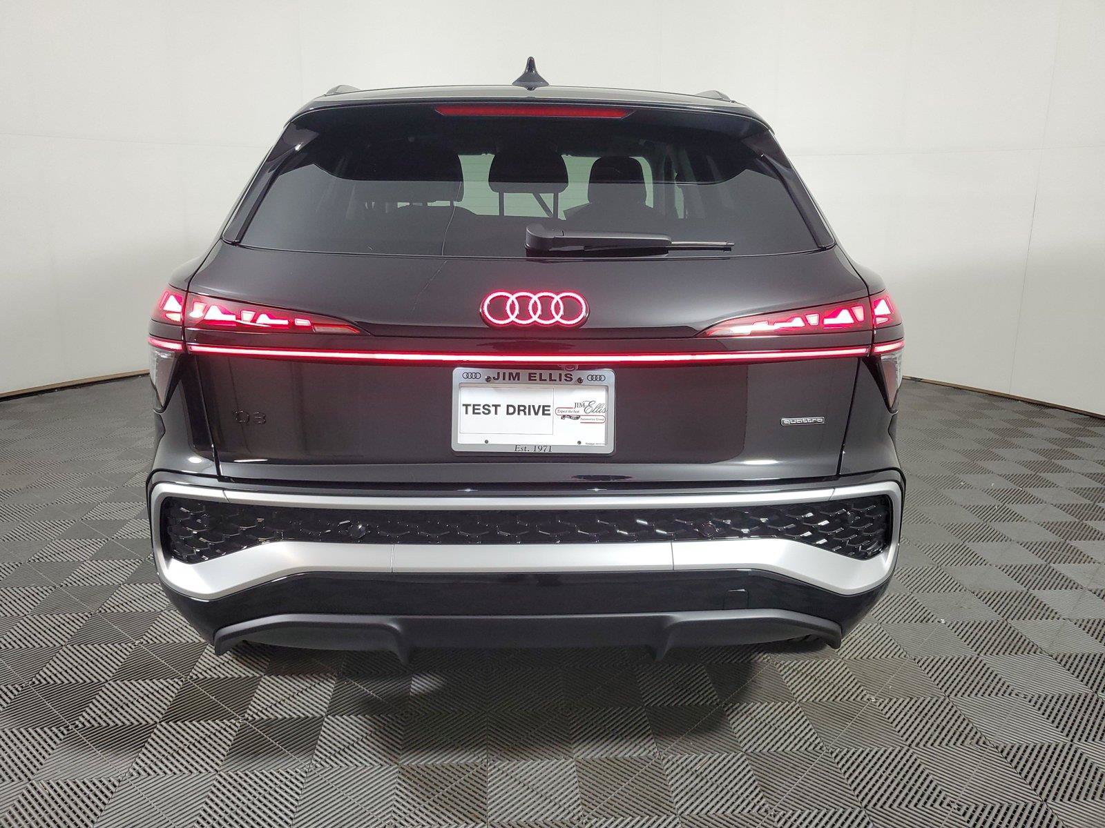 New 2026 Audi Q3 quattro 2.0T AWD/4WD image 6