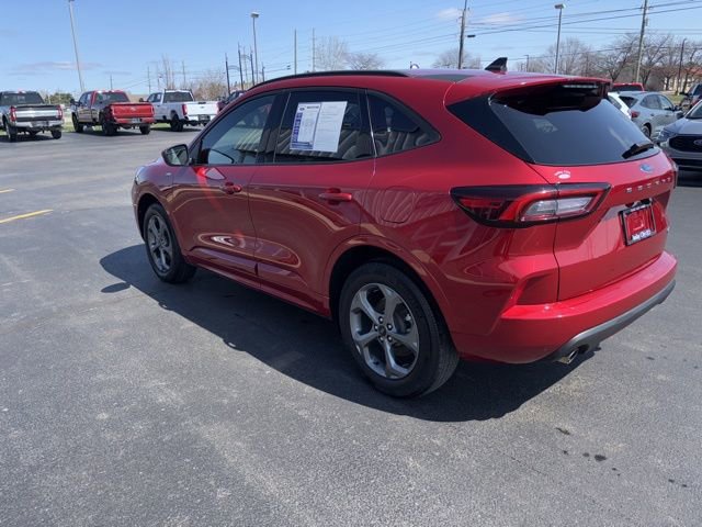 Certified 2023 Ford Escape ST-Line Select AWD/4WD image 17