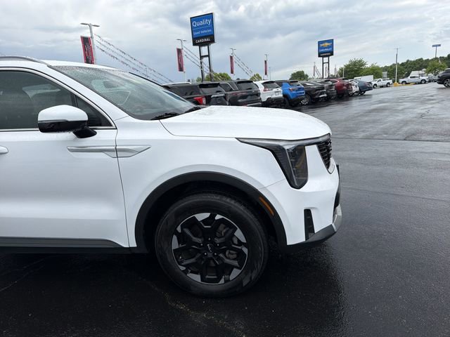 Used 2024 Kia Sorento S AWD/4WD image 2