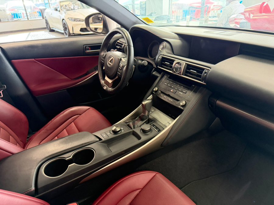 Used 2018 Lexus IS 300 F Sport w/ F Sport Package RWD image 43