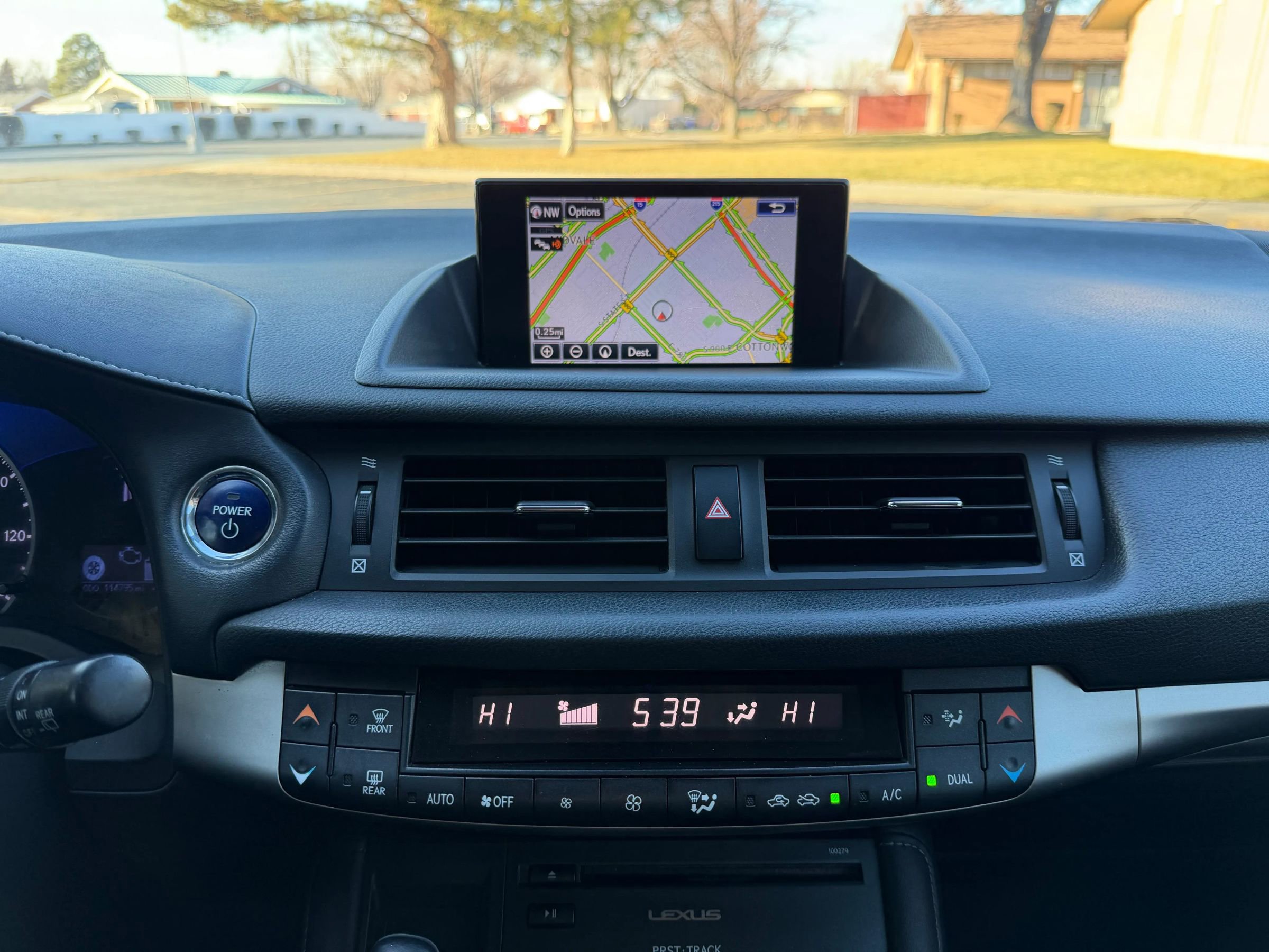 Used 2014 Lexus CT 200h Premium image 27