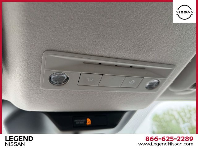 Certified 2025 Nissan Kicks SV AWD/4WD image 29