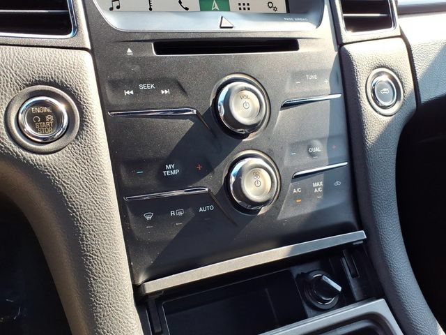 Used 2019 Ford Taurus SEL w/ Equipment Group 201A FWD image 25