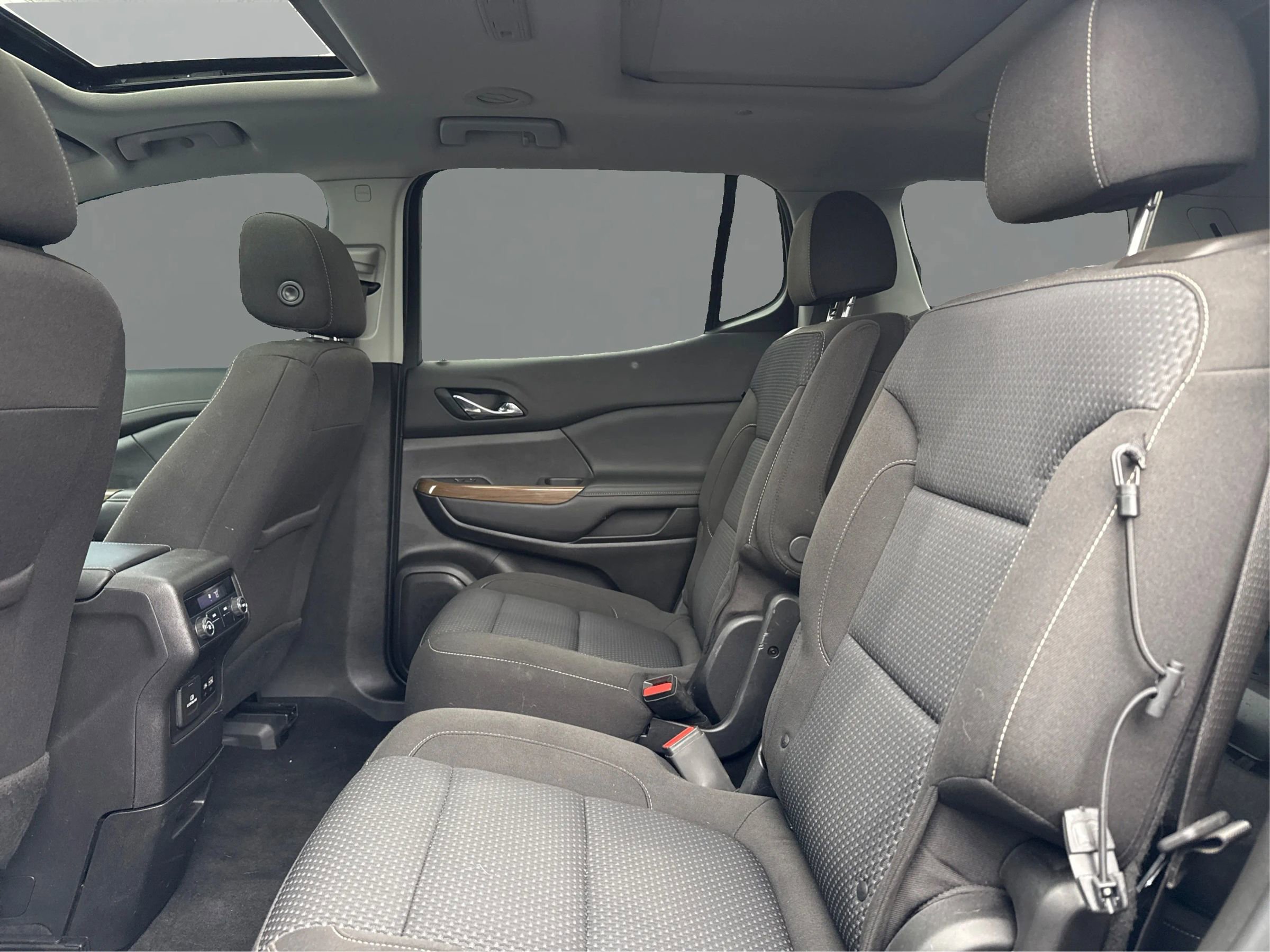 Used 2020 GMC Acadia SLE w/ Driver Convenience Package image 10