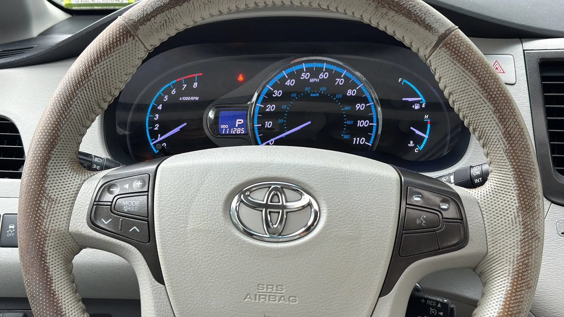 Used 2013 Toyota Sienna XLE FWD image 29