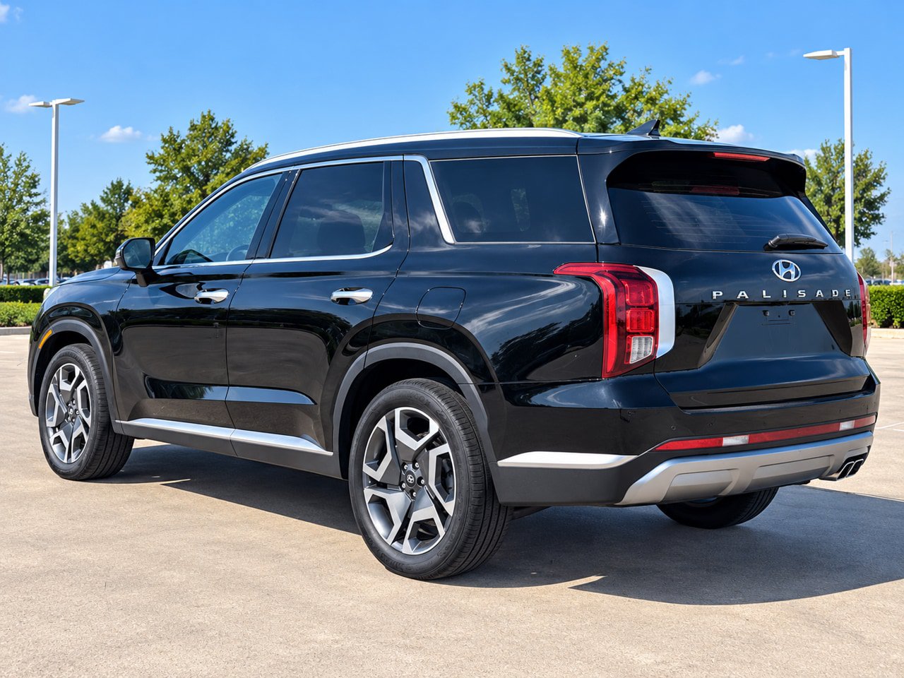 Used 2025 Hyundai Palisade SEL FWD image 8
