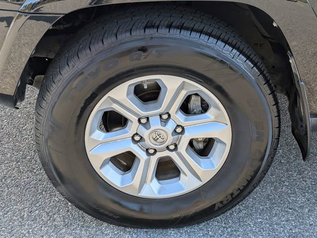 Used 2017 Toyota 4Runner SR5 Premium RWD image 13