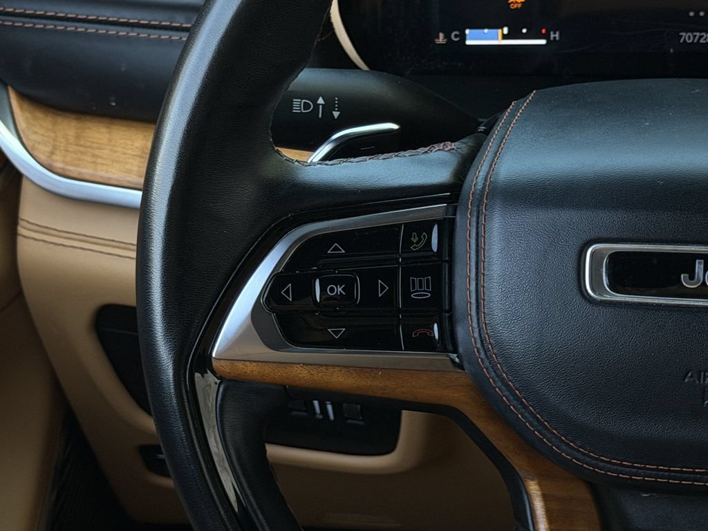 Used 2021 Jeep Grand Cherokee L Summit AWD/4WD image 16