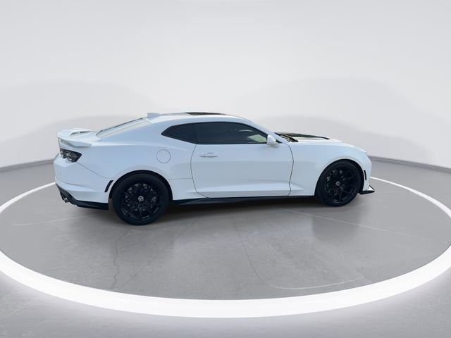 Used 2019 Chevrolet Camaro ZL1 image 7