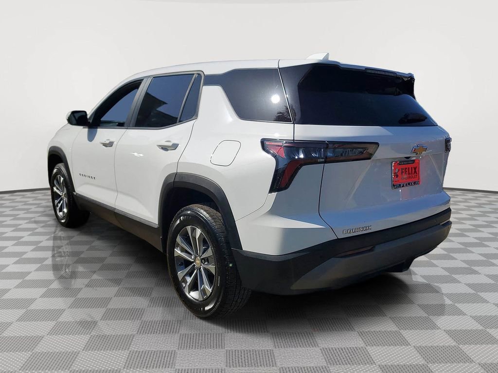 Used 2026 Chevrolet Equinox LT w/ Convenience Package II FWD image 3