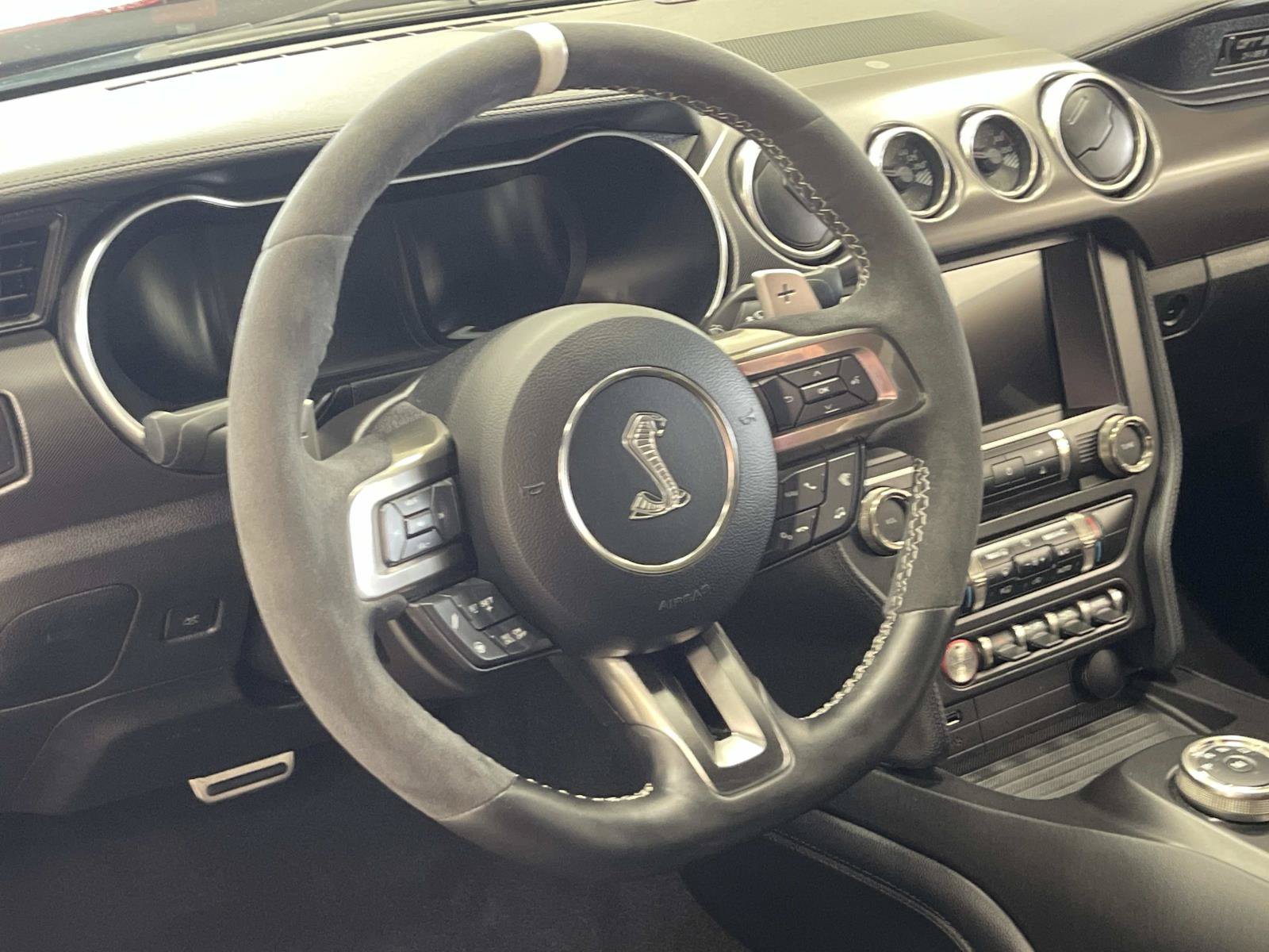 Used 2020 Ford Mustang Shelby GT500 w/ Technology Package RWD image 8
