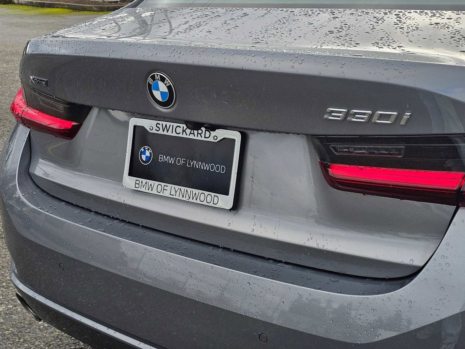 Used 2024 BMW 330i xDrive Sedan w/ Convenience Package image 13