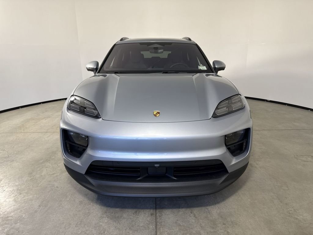 New 2026 Porsche Macan 4 Electric AWD/4WD image 10